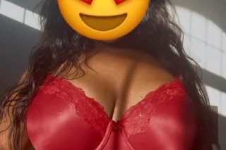 NEW IN TOWN! 🍫 UPSCALE EBONY Q... - Image 4